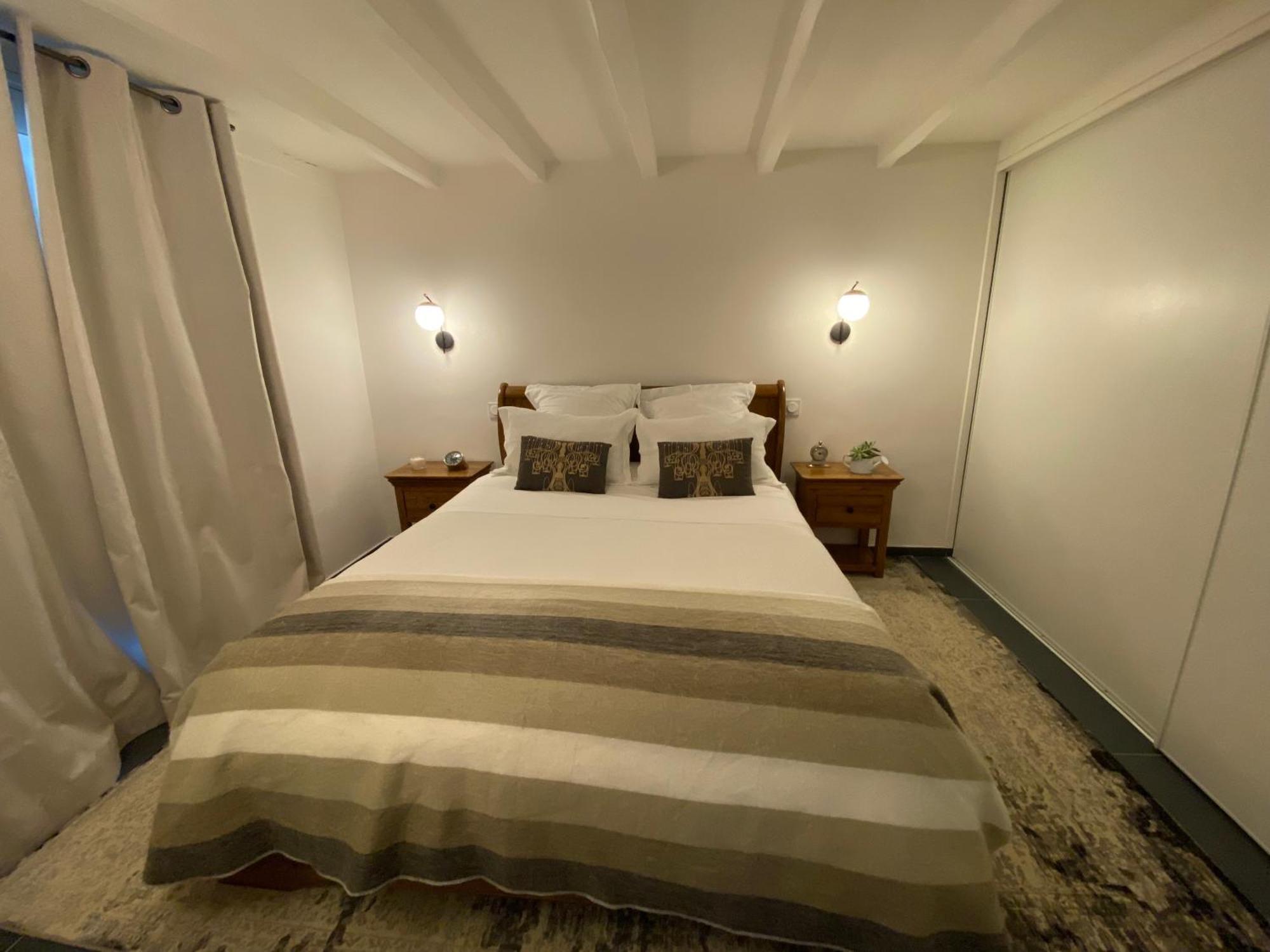 Appartement Avec Piscine Privee Dans Residence Pour 6 Personnes Uzès Eksteriør billede