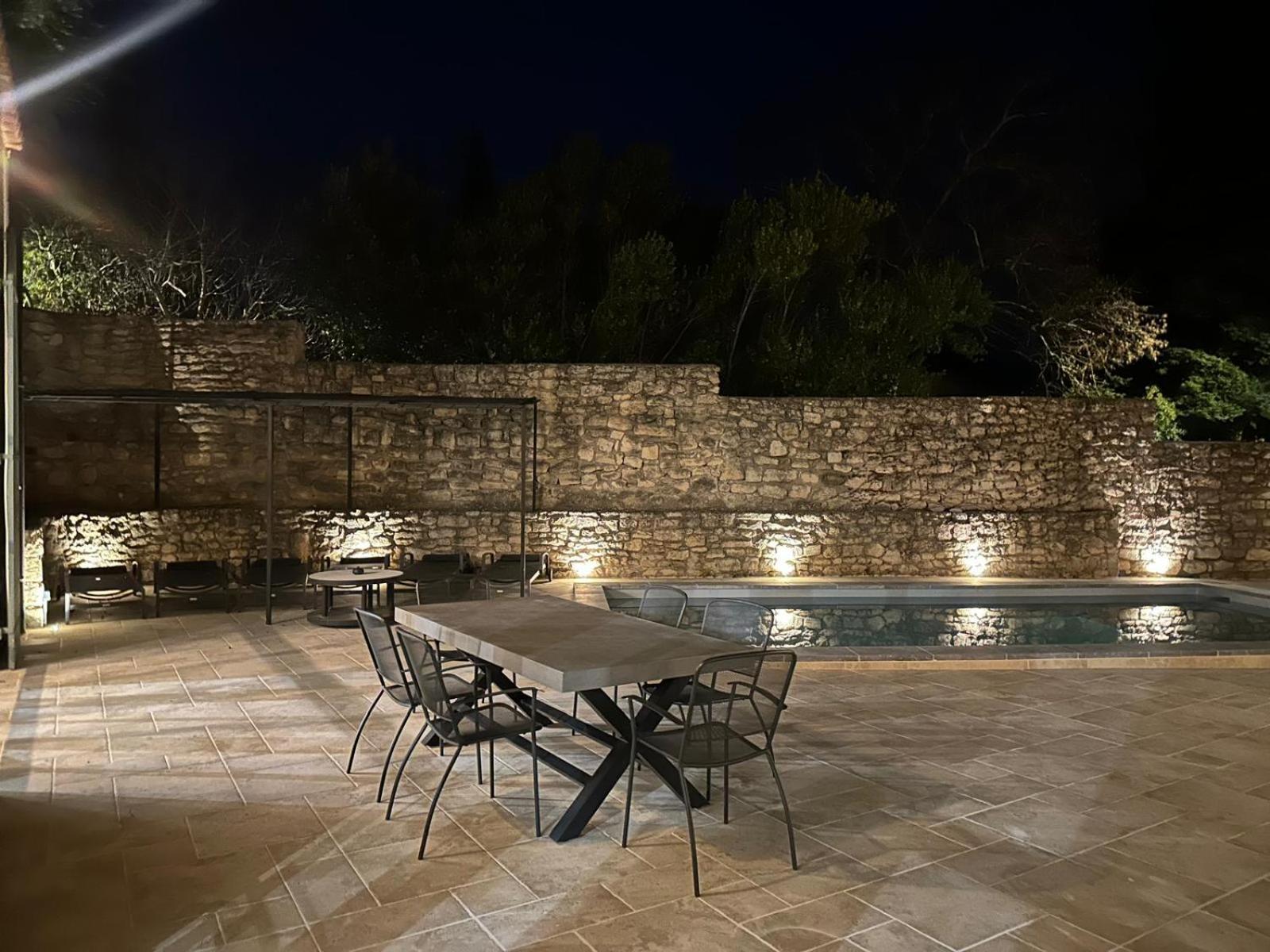 Appartement Avec Piscine Privee Dans Residence Pour 6 Personnes Uzès Eksteriør billede